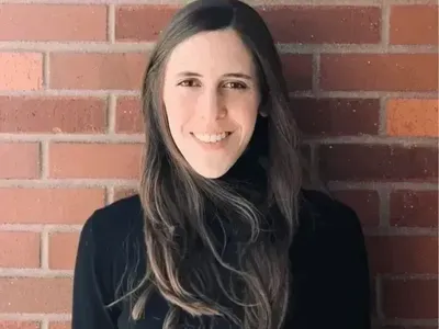 Alana Vicentini therapist headshot