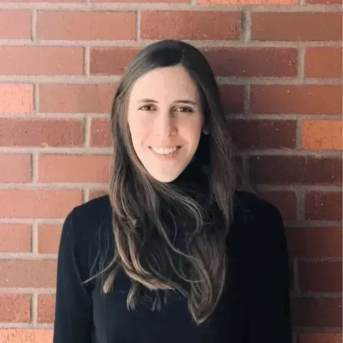 Alana Vicentini therapist headshot