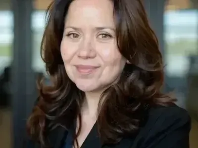 Natalia Cruz Navarro therapist headshot