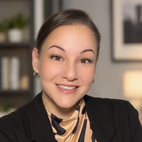 Sailys Concepcion therapist headshot